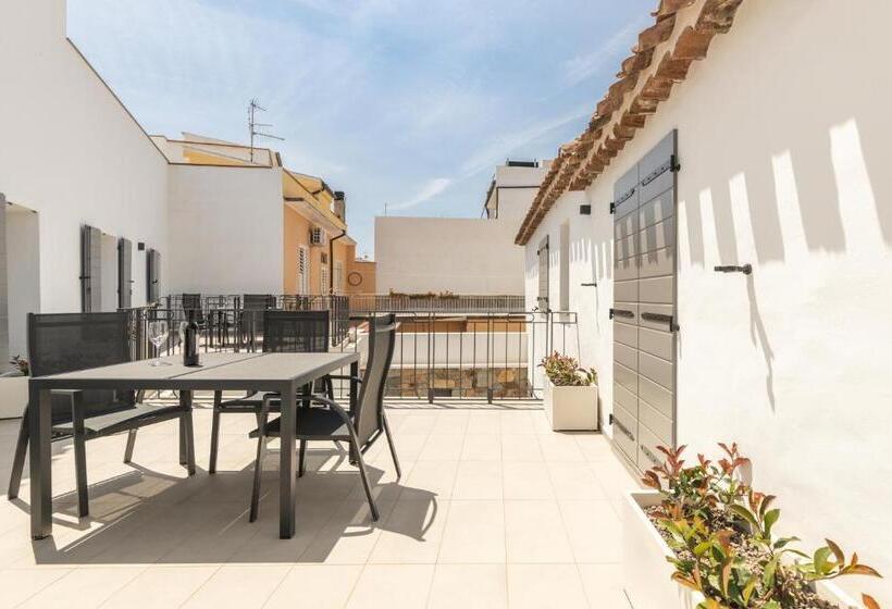 اتاق استاندارد چهار تخته, Domu Qirat   Authentic Rooms & Terraces