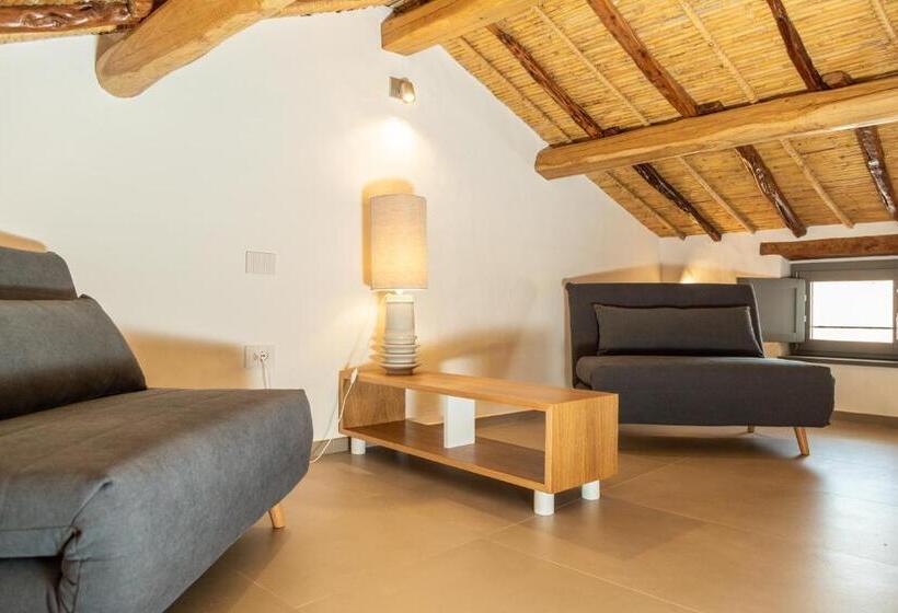 اتاق استاندارد چهار تخته, Domu Qirat   Authentic Rooms & Terraces