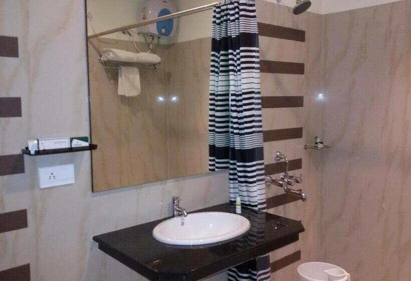 Номер Deluxe Кровать Кинг, Somisetty Landmark