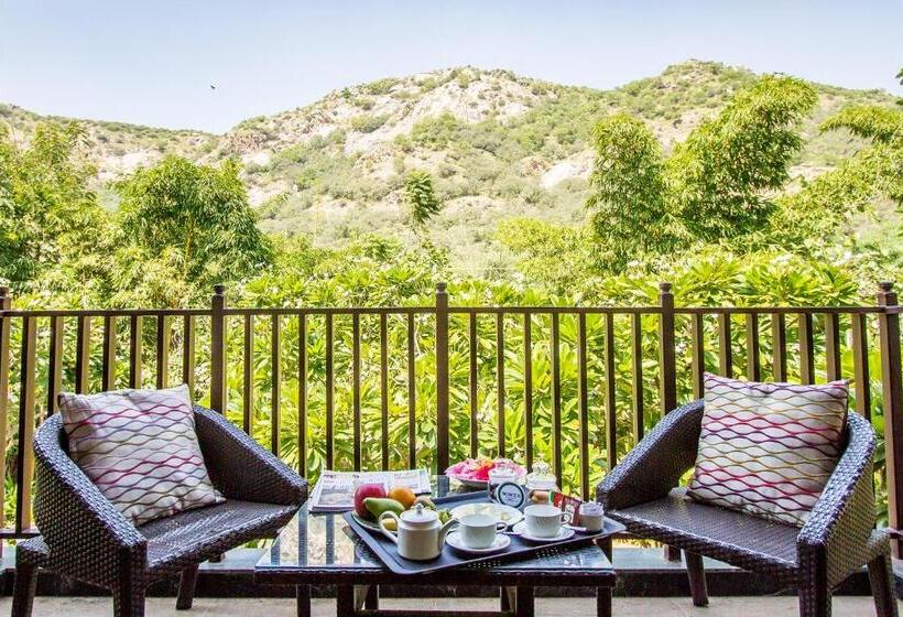 کلبه دلوکس, Ananta Spa & Resort, Pushkar
