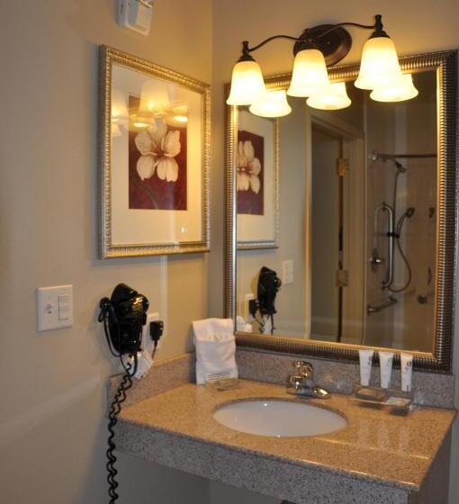 장애인을 위한 킹사이즈 침대 스탠다드 룸, Country Inn & Suites By Radisson, Covington, La