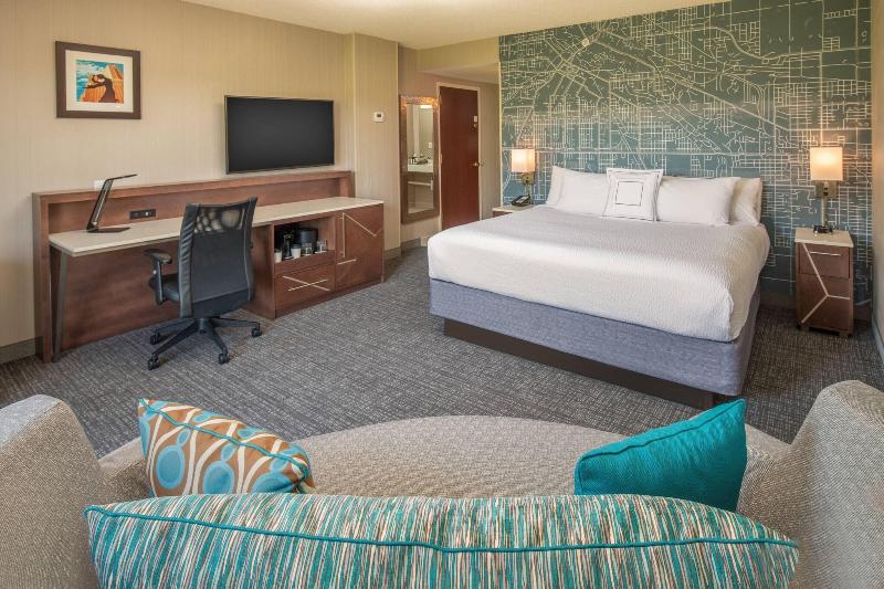 Стандартный Номер Кровать Кинг, Courtyard Seattle Seatac Area