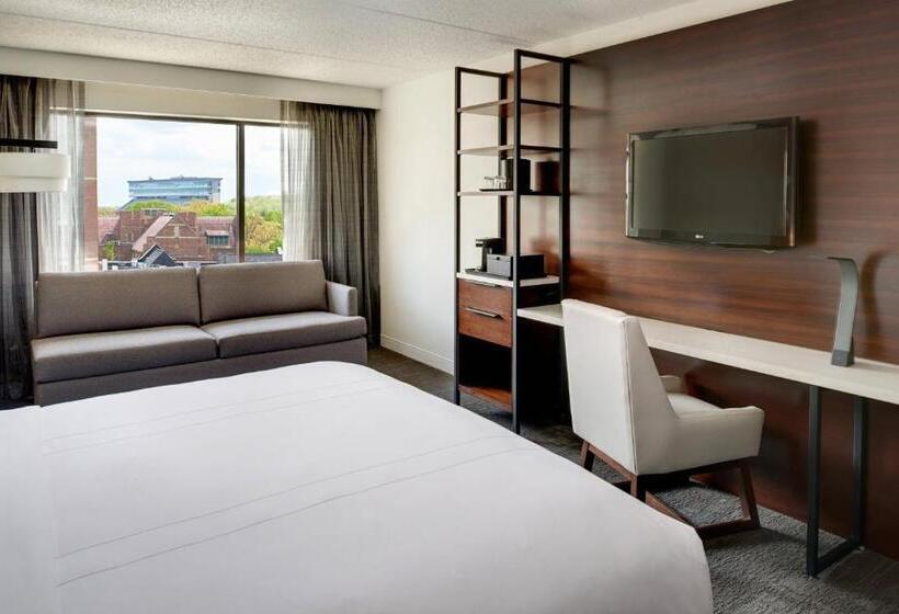 스탠다드 룸 킹사이즈 침대, Marriott East Lansing At University Place