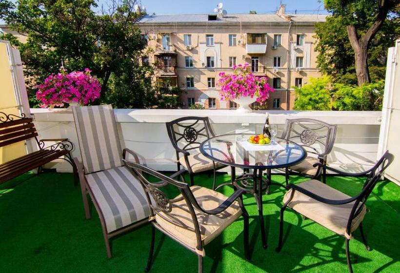 سوئیت پرزیدنت, Residence Odesskij Dvorik