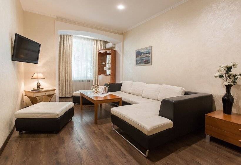 سوییت, Residence Odesskij Dvorik