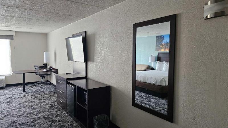 Номер Стандарт Адаптированный для Инвалидов, Best Western Atlanta Cumberland Galleria