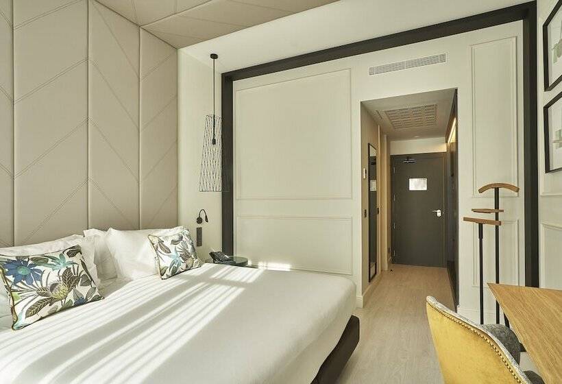Habitación Estándar Vista Ciudad, Vincci Larios Diez