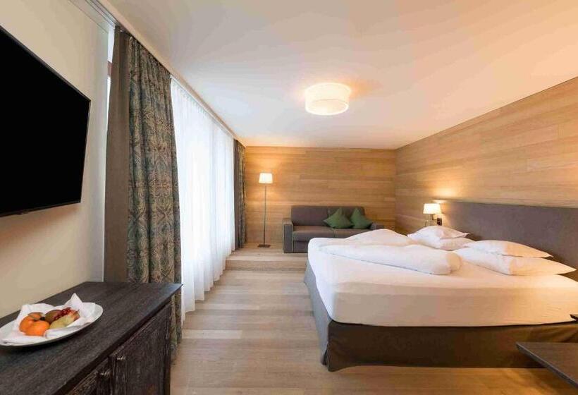 Family Suite, Alpeinernature Resort Tirol