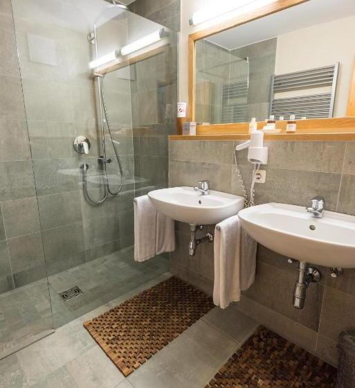 Апартаменты 3 Спальни, Ferienappartements Landhof
