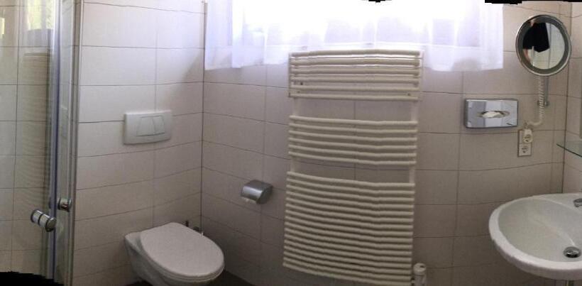 스탠다드 룸 호수 전망, Seehaus Kärnten Inn Mit Direktem Seezugang Und E Ladestation