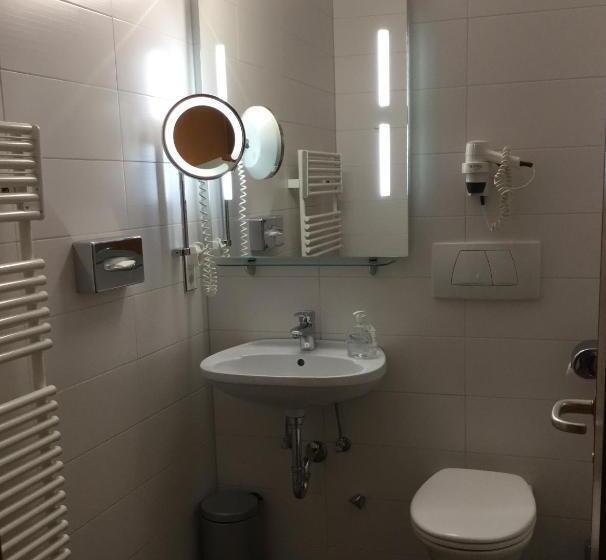 اتاق استاندارد با چشم‌انداز دریاچه, Seehaus Kärnten Inn Mit Direktem Seezugang Und E Ladestation