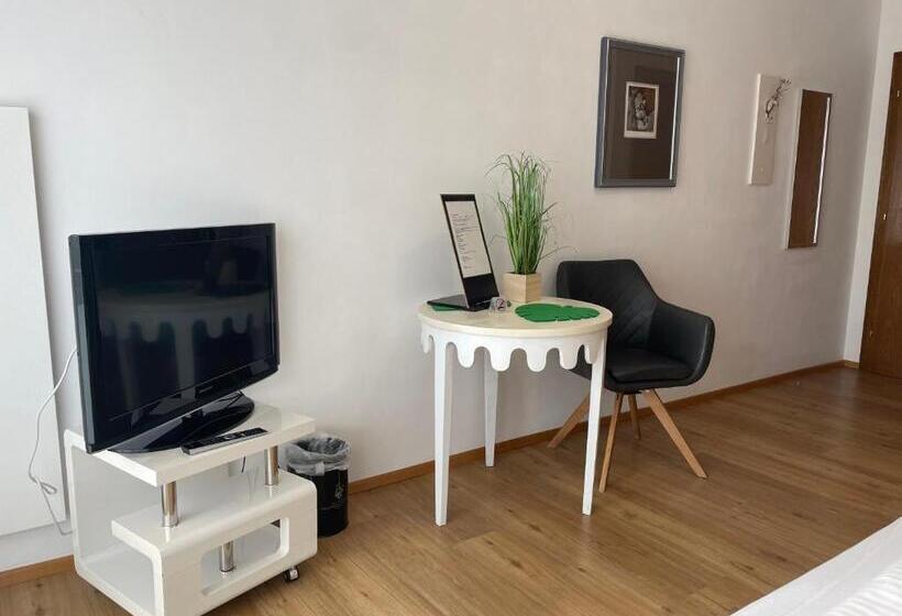 اتاق یک تخته با چشم‌انداز باغ, Seehaus Kärnten Inn Mit Direktem Seezugang Und E Ladestation