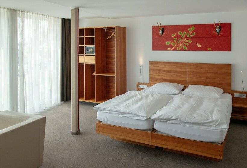 Номер Deluxe, Pepis Ski