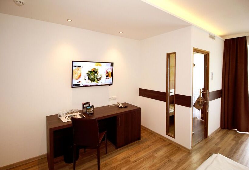 Люкс с Террасой, Zum Senner Suites Zillertal