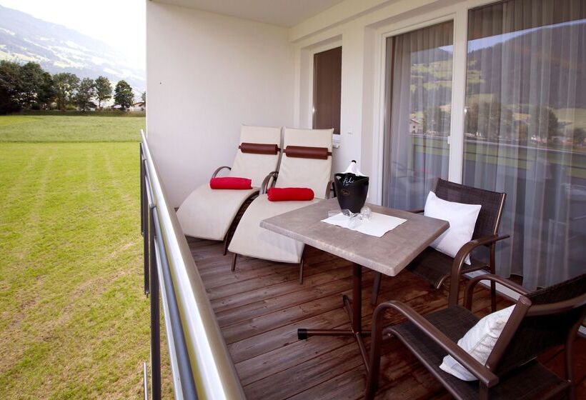 Люкс с Террасой, Zum Senner Suites Zillertal