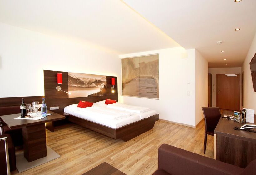 Полулюкс Одноместный с Террасой, Zum Senner Suites Zillertal