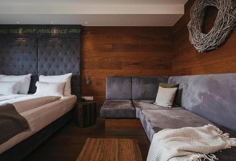 اتاق لوکس با چشم‌انداز باغ, Sonnhof Alpendorf   An Adults Only Place