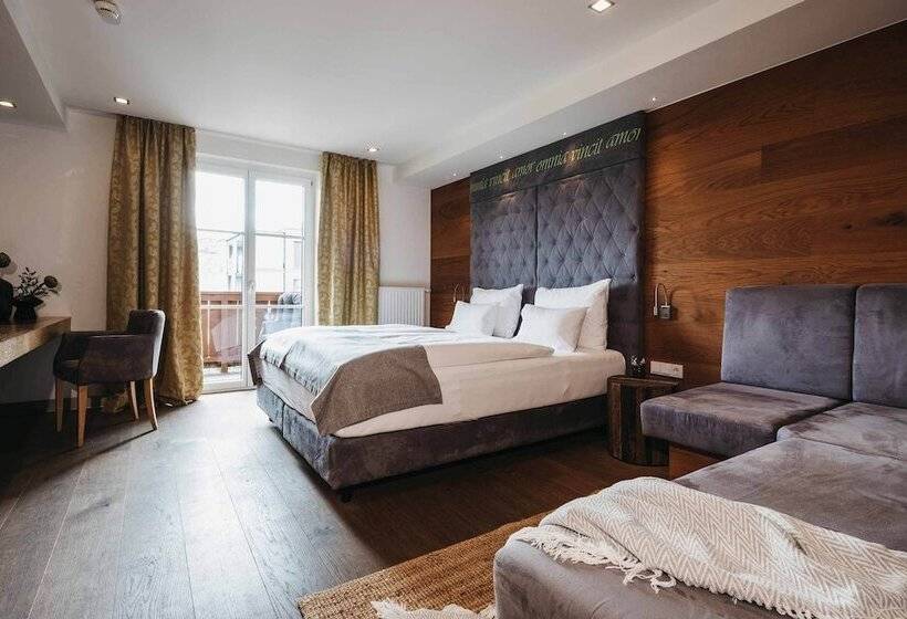 Deluxe Room Mountain View, Sonnhof Alpendorf   An Adults Only Place