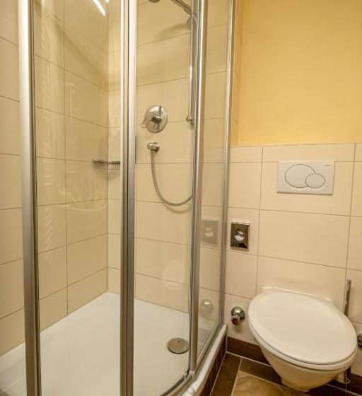 Номер Стандарт Вид на Озеро, Landhotel Schützenhof