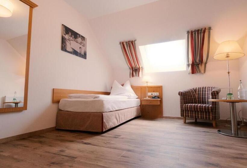 Номер Стандарт Индивидуальный, Landhotel Schützenhof