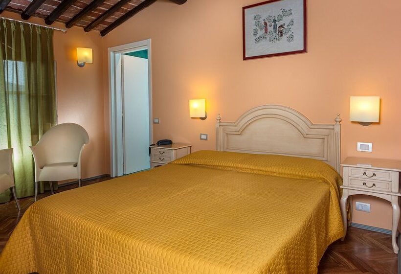 اتاق استاندارد سه نفره, Suite Accommodation