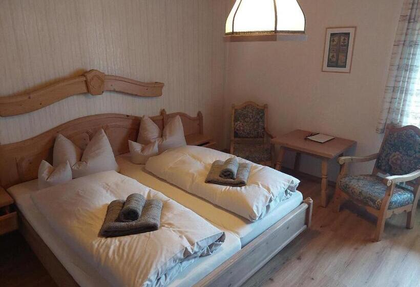 Номер Стандарт, Pension Eichhorn
