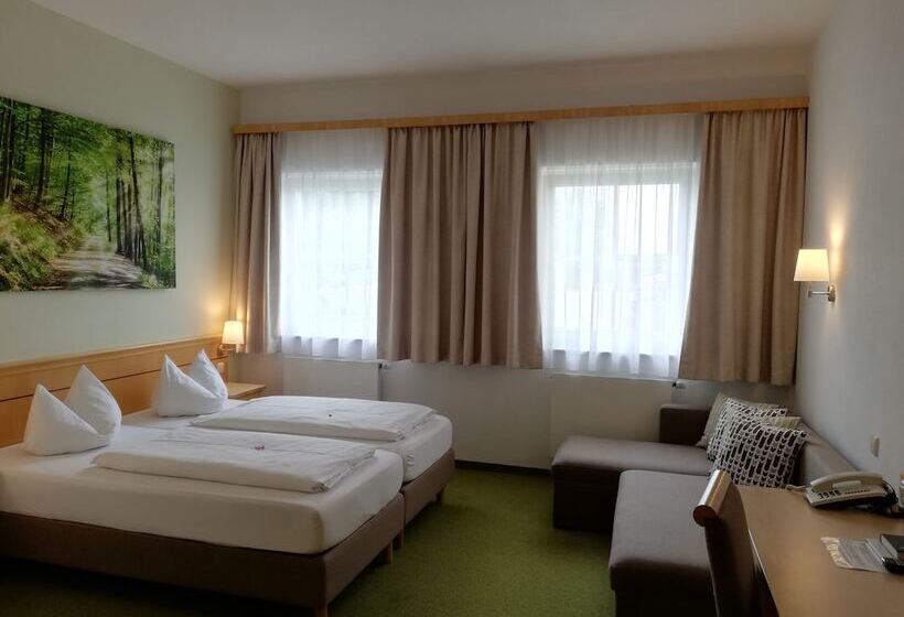 Номер Стандарт Трехместный, Nummerhof