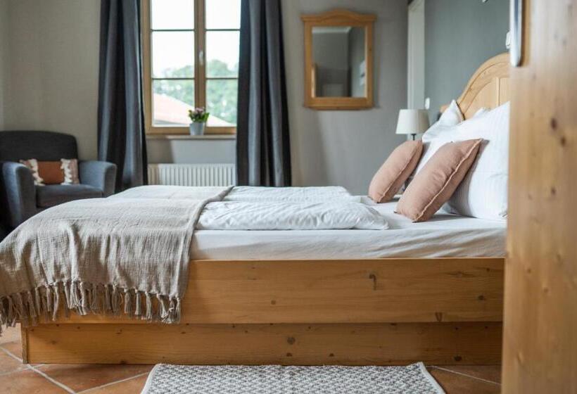 Номер Стандарт, Tegernseer Hof