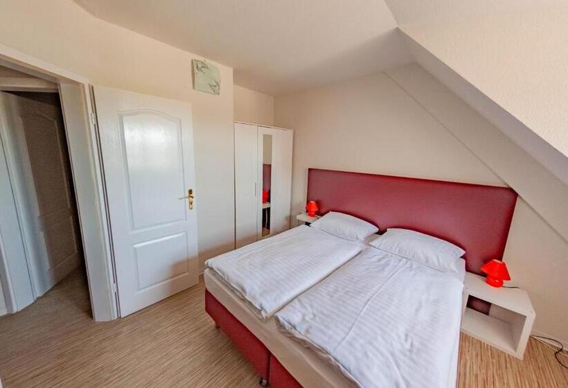 Семейные Апартаменты, West Hotel An Der Sächsischen Weinstrasse