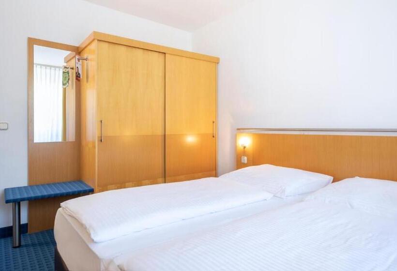 Номер Комфорт, Achat Hotel Suhl