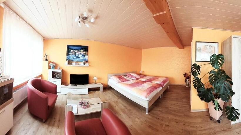 Номер Стандарт, Pension Haus Germania
