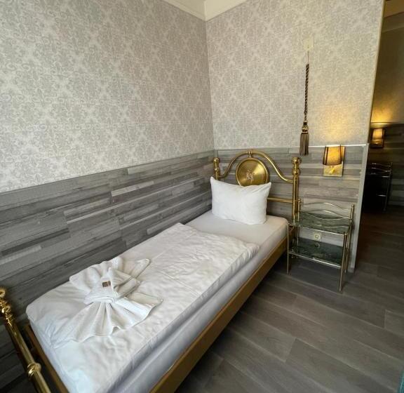 Номер Стандарт, Haus Hennesburg, Garni