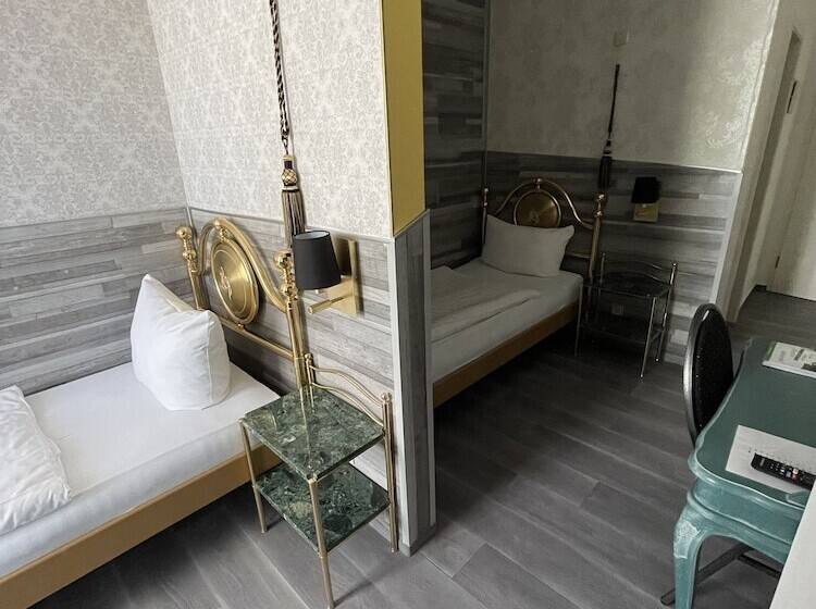 Номер Стандарт, Haus Hennesburg, Garni