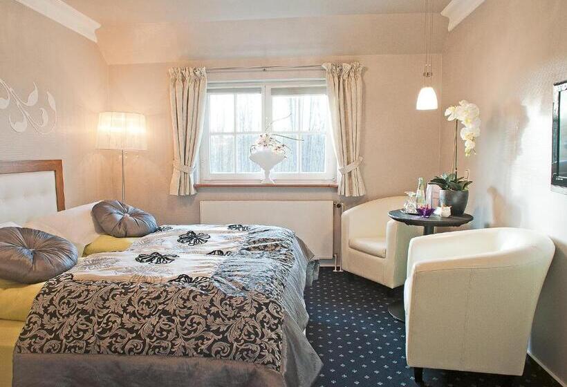 Люкс, Amethyst Hotel Garni Lüneburg