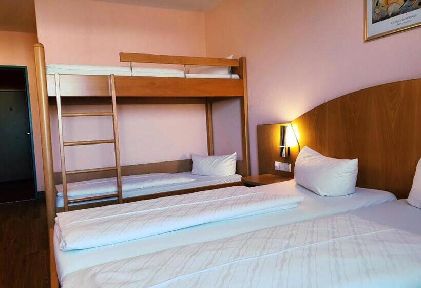 4인용 스탠다드 룸, Sunparc  Shuttle Zum Europapark Rust 4km & Rulantica 2km