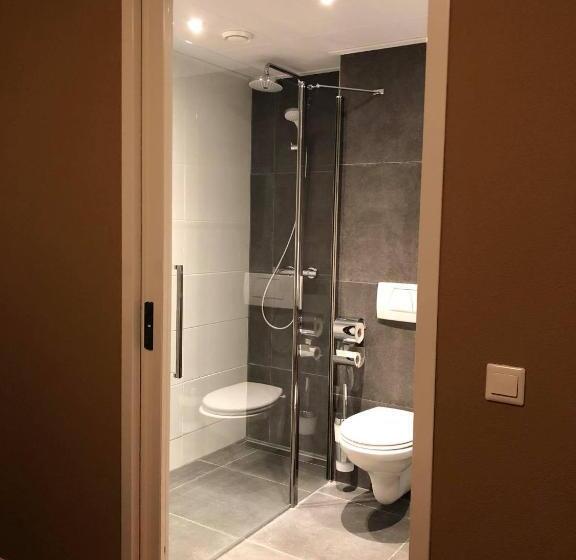 Family Suite, Restaurant   Cafe  Geertien
