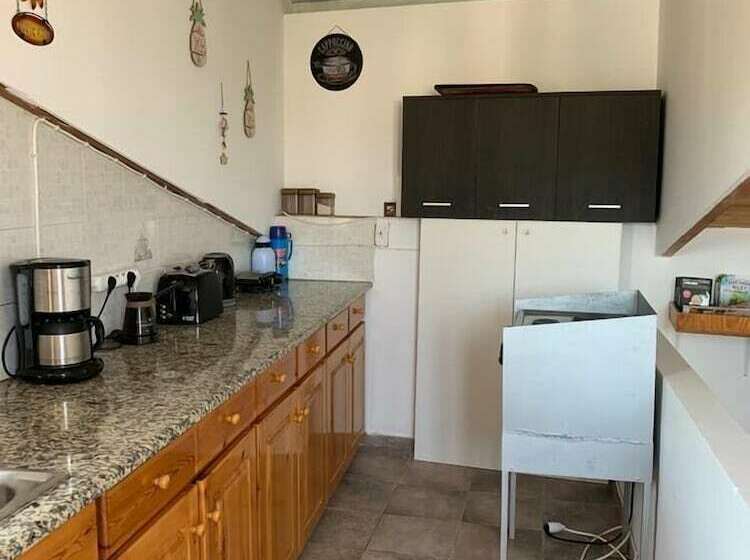 Семейный Номер, Pension Nikos