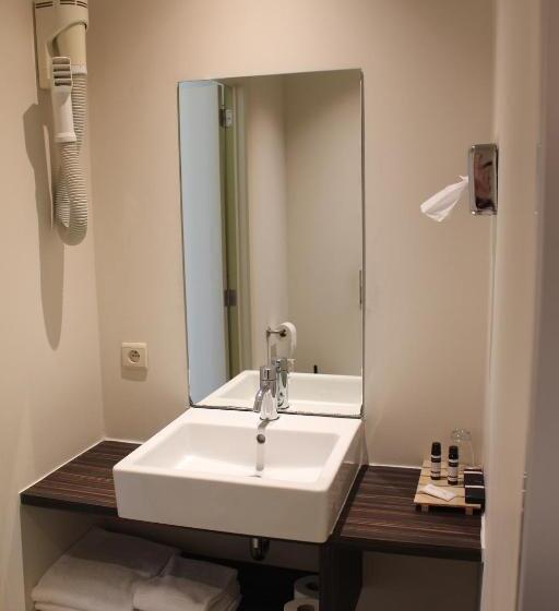 Номер Стандарт Индивидуальный, Amaryllis Hotel Veurne