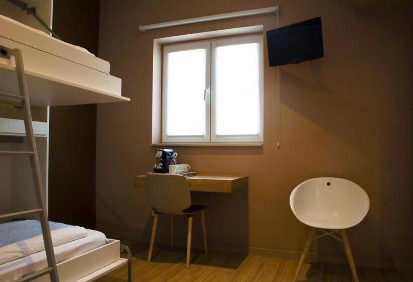 Четырехместный Номер Deluxe, Alfa Inn