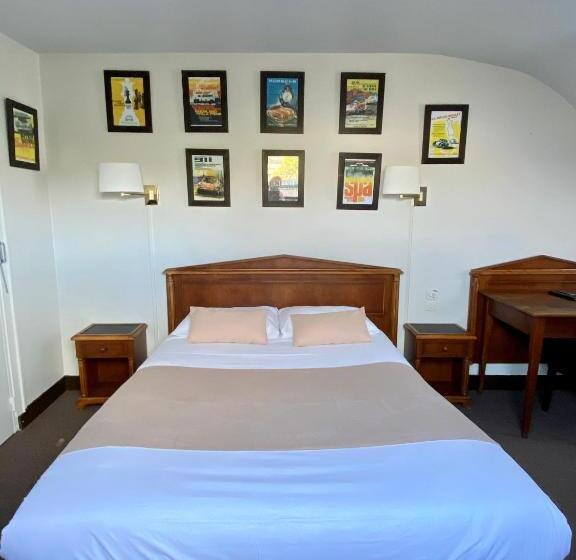 Семейный Номер, Hôtel Céline   Hôtel De La Gare