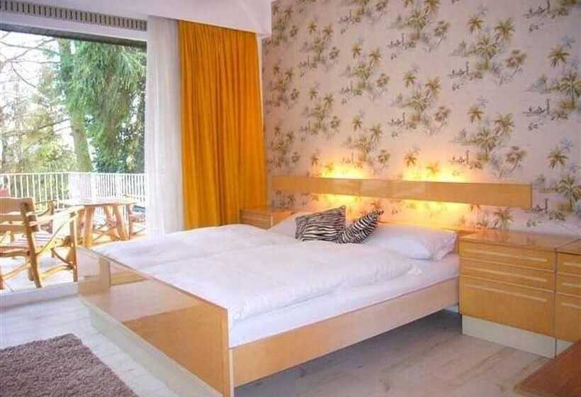 Номер Стандарт, Parkhotel 1970
