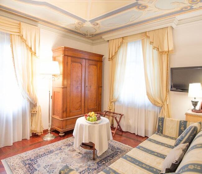 اتاق لوکس, Villa Beccaris