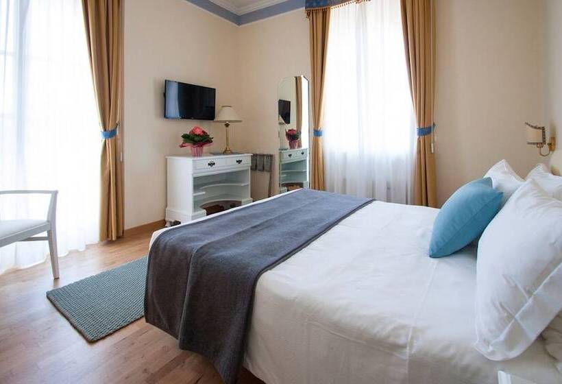 غرفة قياسية, Villa Erica