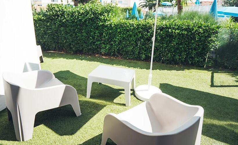 Полулюкс Вид на Бассейн, Hôtel Eve Cap D Agde Village Naturiste