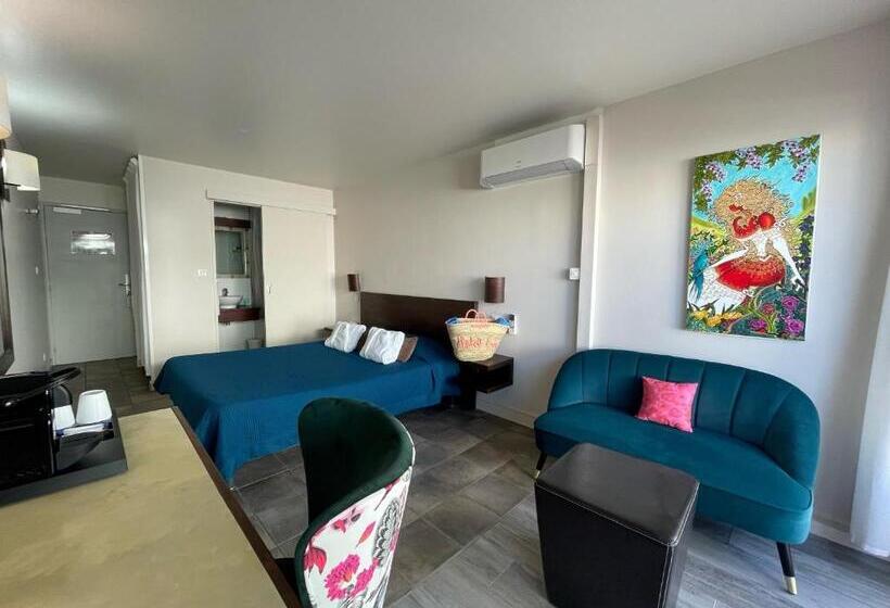 Полулюкс Одноместный с Террасой, Hôtel Eve Cap D Agde Village Naturiste