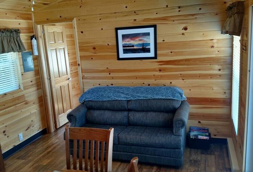 Апартаменты Deluxe 2 Спальни, Crescent Beach And Rv Park