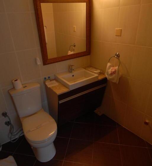 标准三人间, Ak Efe Hotel Edi̇rne