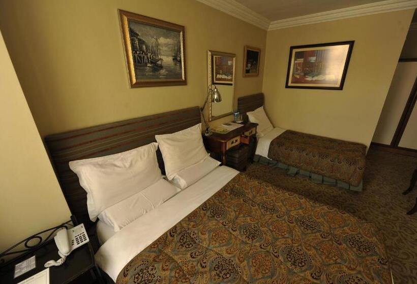 标准三人间, Ak Efe Hotel Edi̇rne