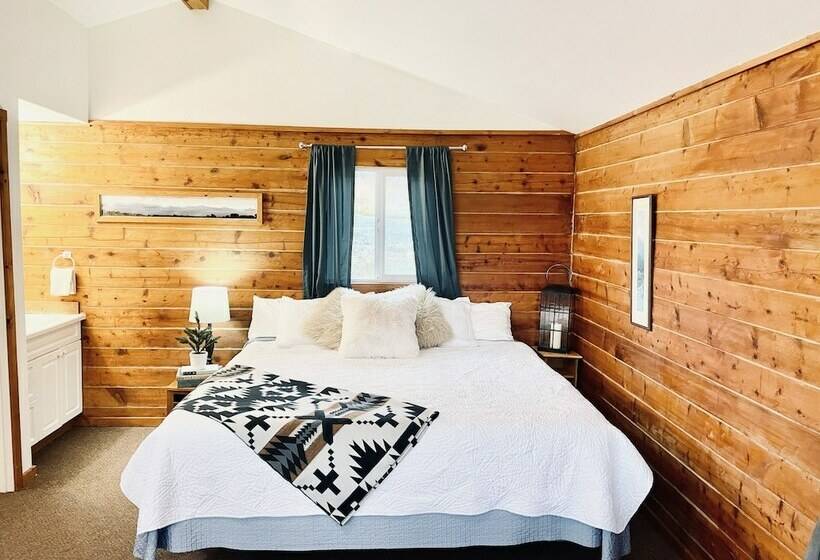 Хижина, Glacier View Cabins