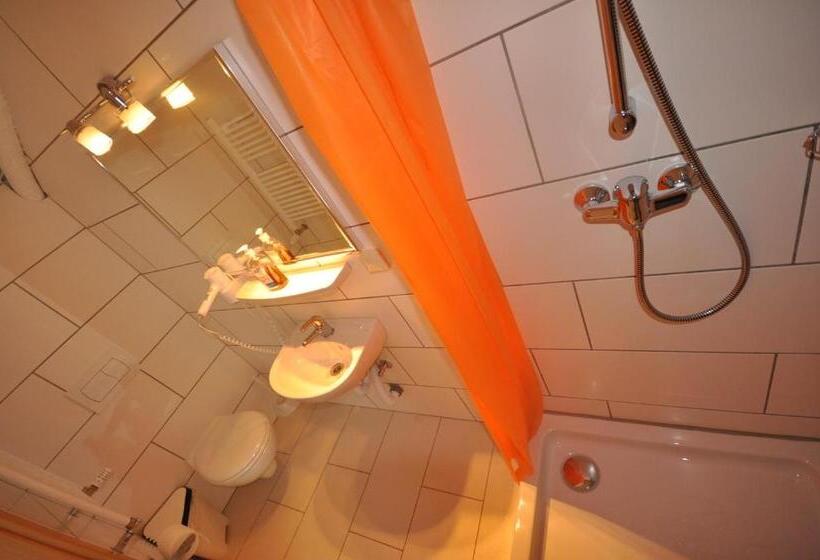 Номер Economy, & Hostel Drei Baren